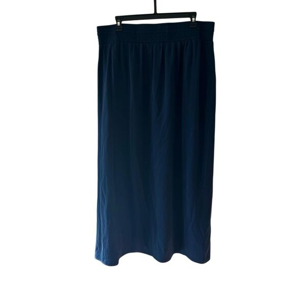 Chico’s silky Blue Split maxi skirt size 12/14 lightweight flowy - Picture 5 of 9